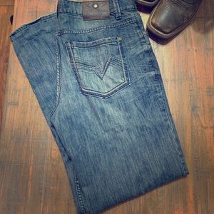 Men’s Cody James Cowboy cut, worn once like new.